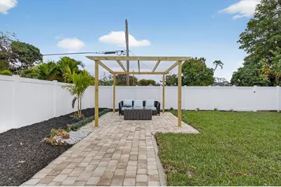 341 SE 3rd Avenue, Delray Beach, FL 33483 - Photo 18