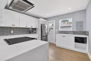 341 SE 3rd Ave, Delray Beach, FL 33483 - Photo 10