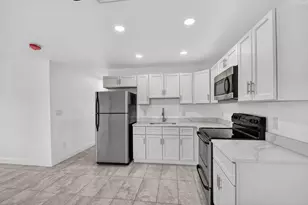 917 W 2nd St, West Palm Beach, FL 33404 - Photo 16