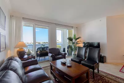 806 E Windward Way #524, Lantana, FL 33462 - Photo 8