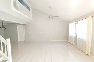 82 Maplecrest Cir, Jupiter, FL 33458 - Photo 8