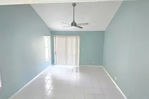 82 Maplecrest Cir, Jupiter, FL 33458 - Photo 16