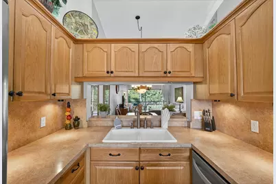 202 Pinecrest Circle #B, Jupiter, FL 33458 - Photo 8