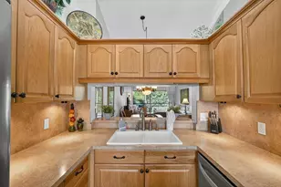 202 Pinecrest Cir, Jupiter, FL 33458 - Photo 8