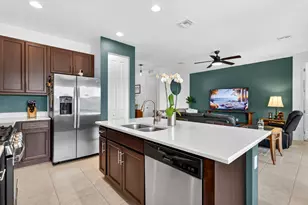 11800 SW Silverlake Falls Dr, Port Saint Lucie, FL 34987 - Photo 14