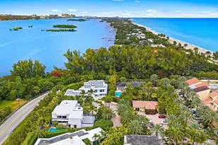 19 Sloans Curve Dr, Palm Beach, FL 33480 - Photo 4