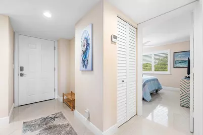 7286 Huntington Lane #301, Delray Beach, FL 33446 - Photo 2