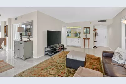 6805 Willow Wood Drive #5042, Boca Raton, FL 33434 - Photo 8