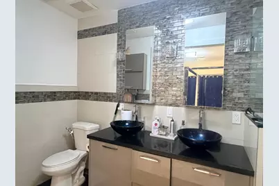 1281 NW 31st Avenue Rear Avenue, Miami, FL 33125 - Photo 14