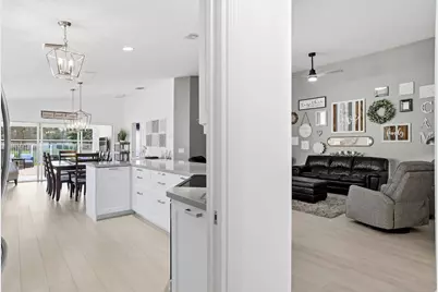 8190 Saint Johns Court, Wellington, FL 33414 - Photo 4