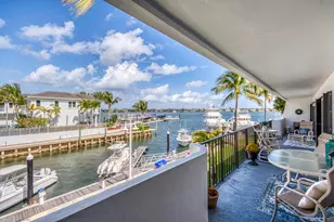 1208 Marine Way, North Palm Beach, FL 33408 - Photo 2