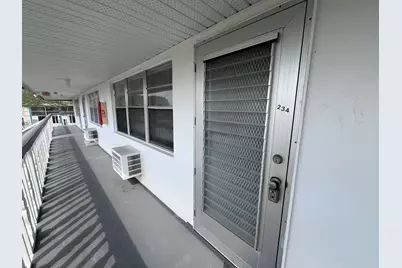 234 Camden J #234, West Palm Beach, FL 33417 - Photo 4