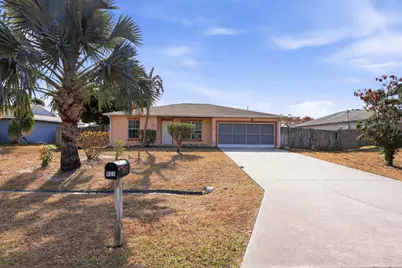 726 SW Bond Road, Port Saint Lucie, FL 34953 - Photo 2