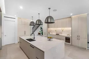 810 Palm Trail, Delray Beach, FL 33483 - Photo 10