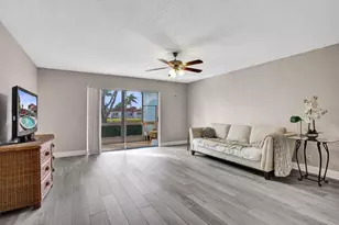 12014 Greenway Cir S, West Palm Beach, FL 33411 - Photo 8