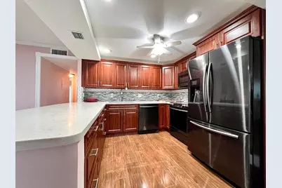 313 Wellington L, West Palm Beach, FL 33417 - Photo 4