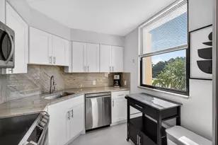 130 Lakeshore Dr, North Palm Beach, FL 33408 - Photo 18