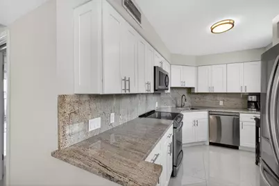 130 Lakeshore Drive #323, North Palm Beach, FL 33408 - Photo 16