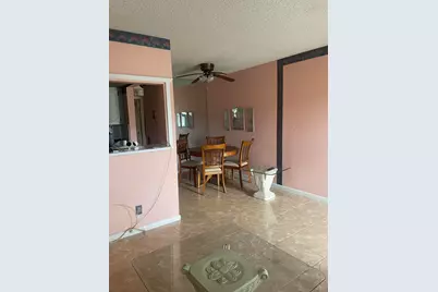 210 Windsor J, West Palm Beach, FL 33417 - Photo 6