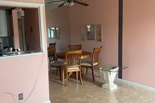 210 Windsor J, West Palm Beach, FL 33417 - Photo 6
