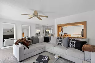 2274 Discovery Cir W, Deerfield Beach, FL 33442 - Photo 6