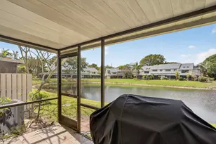 2274 Discovery Cir W, Deerfield Beach, FL 33442 - Photo 20