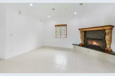 2801 Embassy Drive, West Palm Beach, FL 33401 - Photo 8