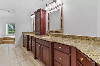 2801 Embassy Drive, West Palm Beach, FL 33401 - Photo 16