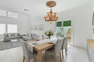 2801 Embassy Dr, West Palm Beach, FL 33401 - Photo 12