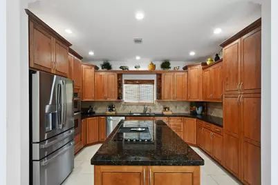 2801 Embassy Drive, West Palm Beach, FL 33401 - Photo 14