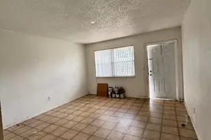 5441 SW 36th St, Hollywood, FL 33023 - Photo 6