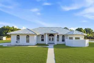 18852 43rd Rd N, Loxahatchee, FL 33470 - Photo 2