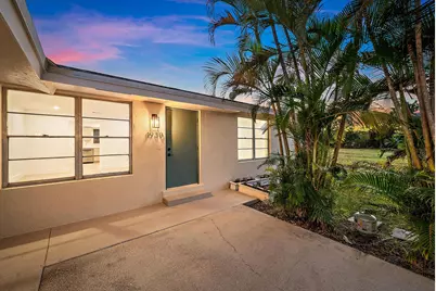 1926 Service Road, North Palm Beach, FL 33408 - Photo 2