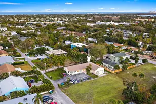 1926 Service Rd, North Palm Beach, FL 33408 - Photo 4