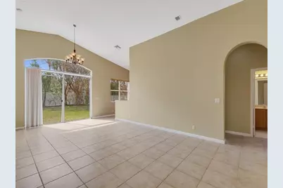 5913 Spring Lake Terrace, Fort Pierce, FL 34951 - Photo 8