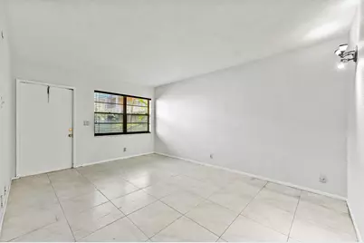 240 Croton Avenue #102, Lantana, FL 33462 - Photo 6