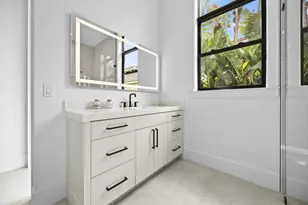 736 Lagoon Dr, North Palm Beach, FL 33408 - Photo 50