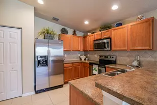4528 56th Ln, Vero Beach, FL 32967 - Photo 12
