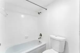 1700 Embassy Dr, West Palm Beach, FL 33401 - Photo 28