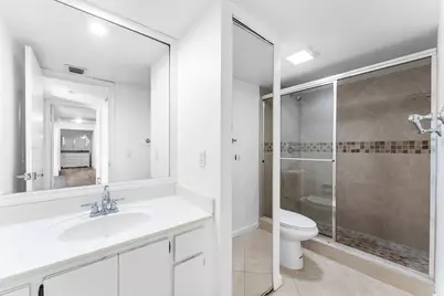 1700 Embassy Drive #708, West Palm Beach, FL 33401 - Photo 30