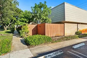 1700 Embassy Dr, West Palm Beach, FL 33401 - Photo 34