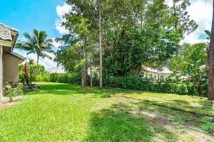 146 Fernwood Crescent, Royal Palm Beach, FL 33411 - Photo 8