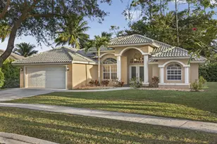 146 Fernwood Crescent, West Palm Beach, FL 33411 - Photo 6