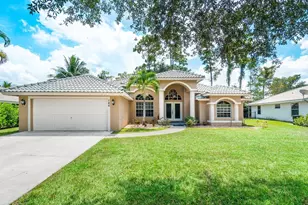 146 Fernwood Crescent, Royal Palm Beach, FL 33411 - Photo 2