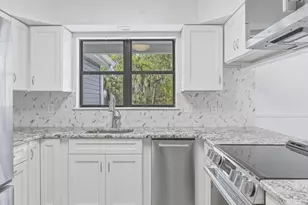 701 Bartow St, Fort Pierce, FL 34982 - Photo 8