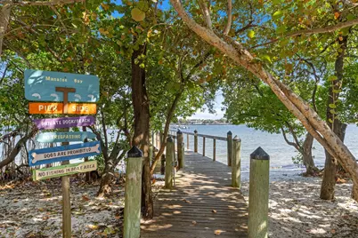 16 Via Lago, Boynton Beach, FL 33435 - Photo 16