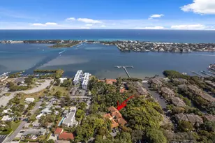 16 Via Lago, Boynton Beach, FL 33435 - Photo 4