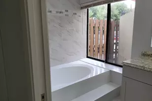 637 Executive Center Dr, West Palm Beach, FL 33401 - Photo 30