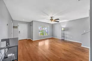 22644 St Thomas Cir, Lutz, FL 33549 - Photo 18