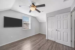 22644 St Thomas Cir, Lutz, FL 33549 - Photo 36